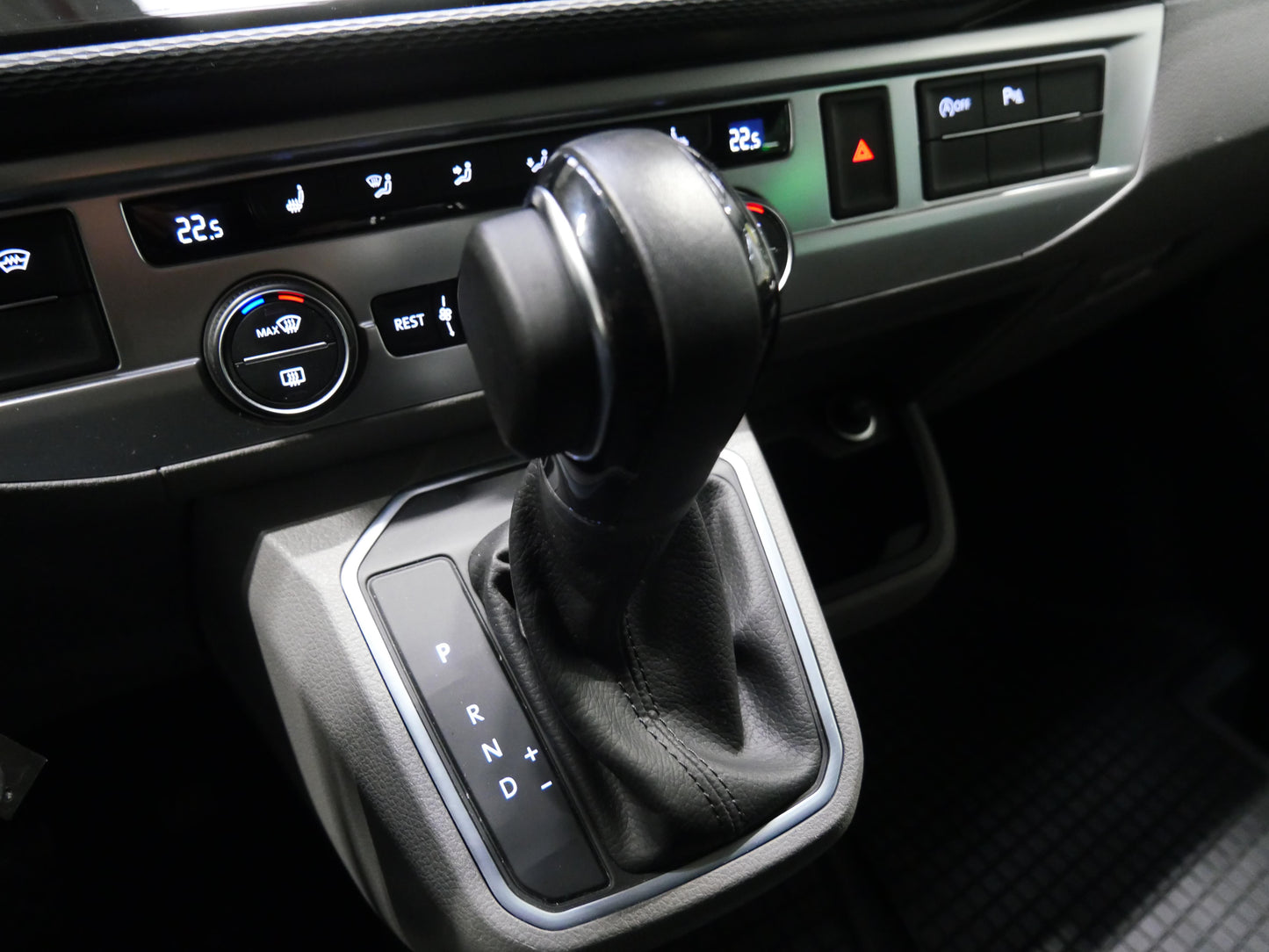 Volkswagen Caravelle 2.0 TDI 110 kW DSG Long