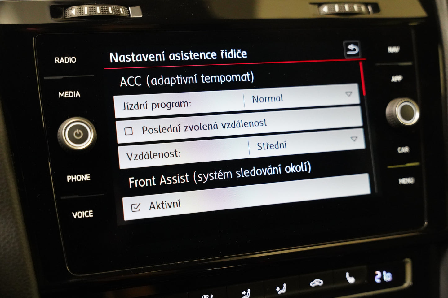 Volkswagen Golf 2.0 TSI 180 kW GTI Performance