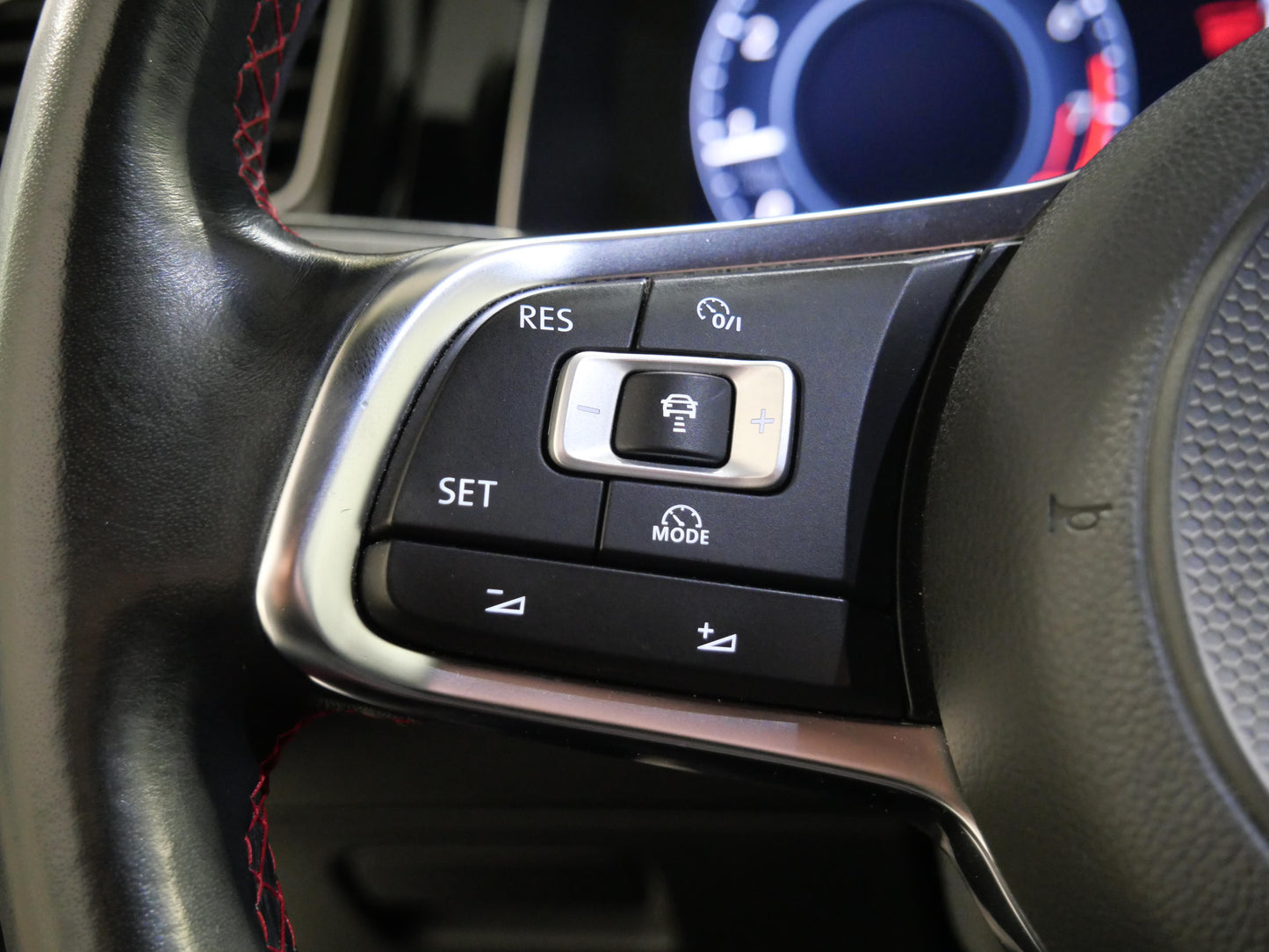 Volkswagen Golf 2.0 TSI 169 kW GTI