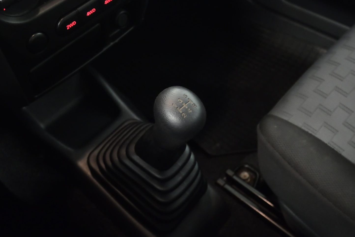 Suzuki Jimny 1.3i 62 kW 4x4