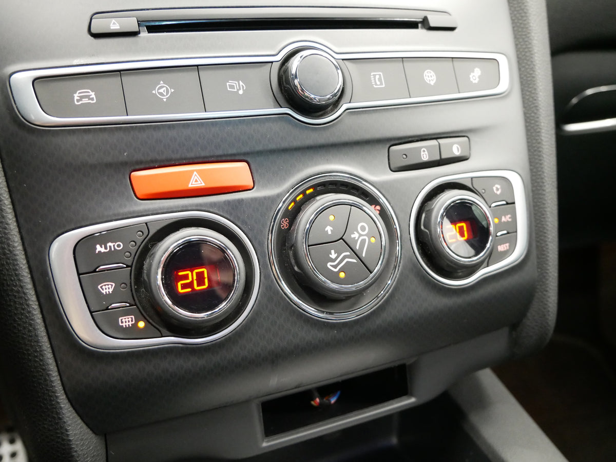 DS 4 1.6 e-HDI 88 kW Electroshot – foto 21