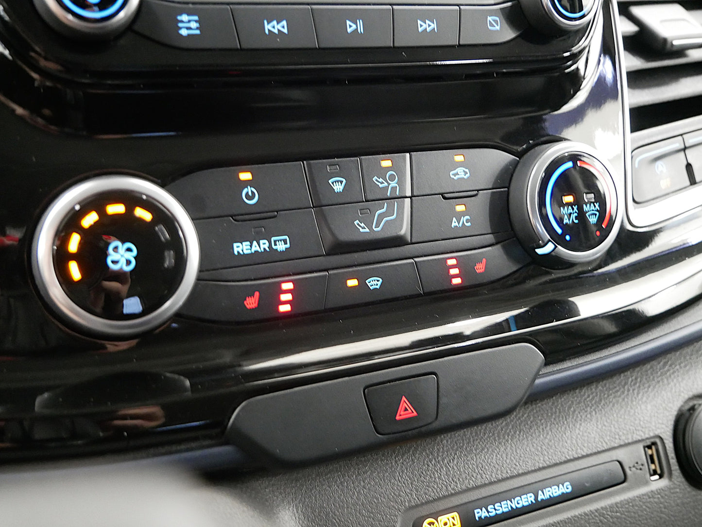 Ford Tourneo Custom 2.0 TDCI 125 kW