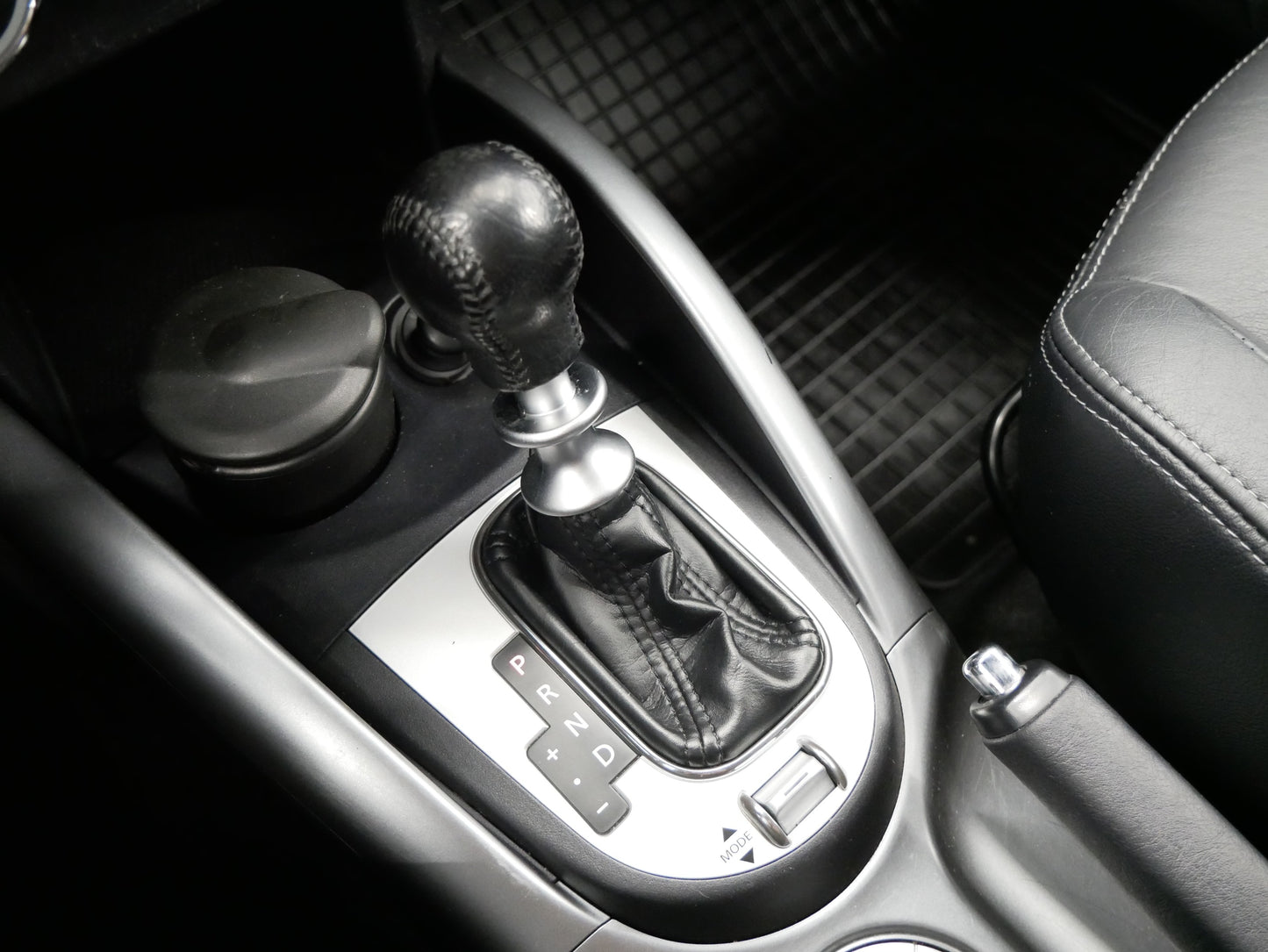 Peugeot 4007 2.2 HDI 115 kW