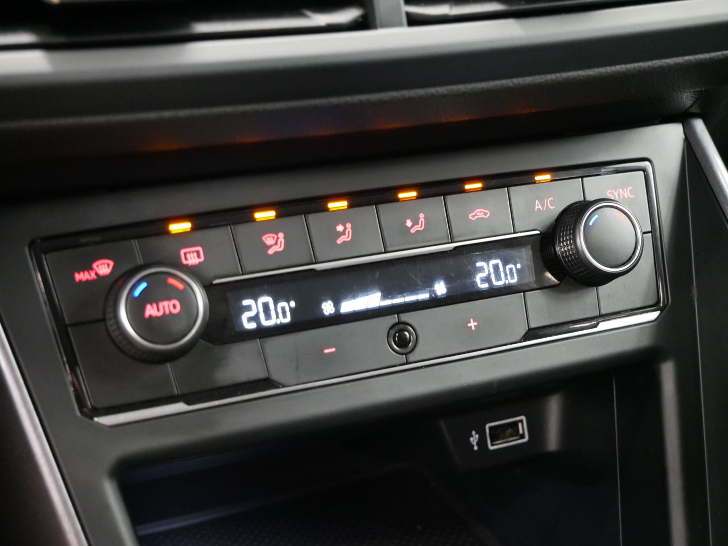 Volkswagen Polo 1.0TSI 70kW HIGHLINE