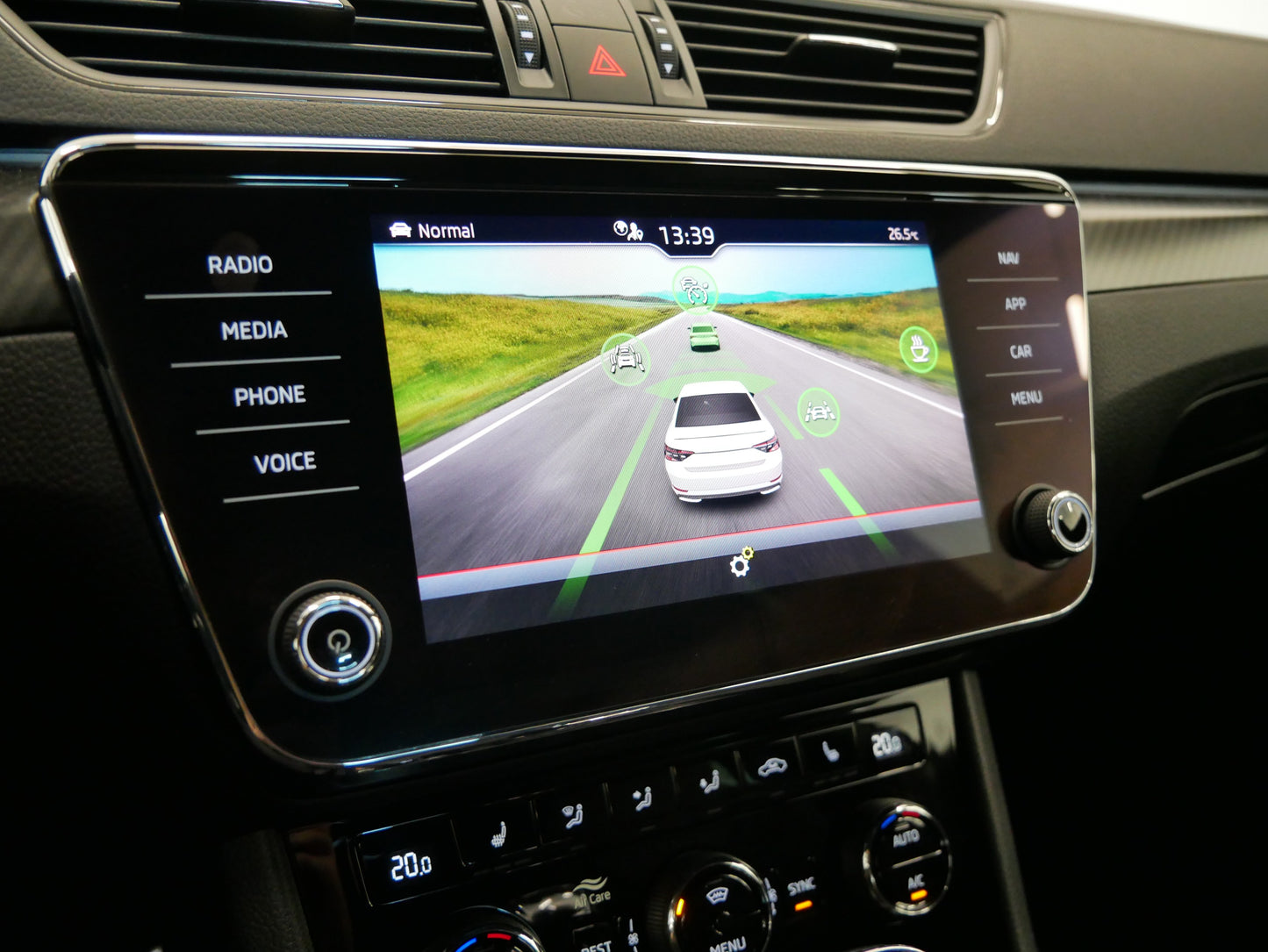 Škoda Superb 2.0 TSI 140 kW DSG Sportline