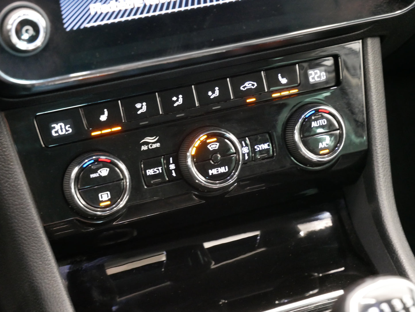 Škoda Superb 2.0 TDI 110 kW Style