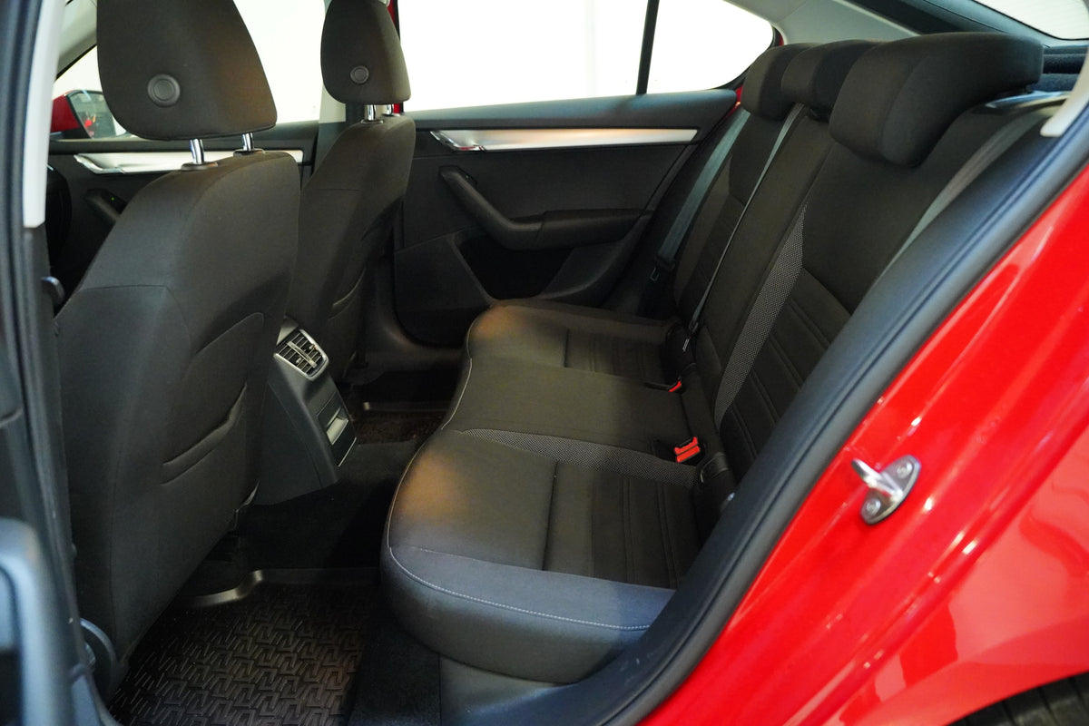 Škoda Octavia 1.6TDI 85kW AMBITION – foto 21