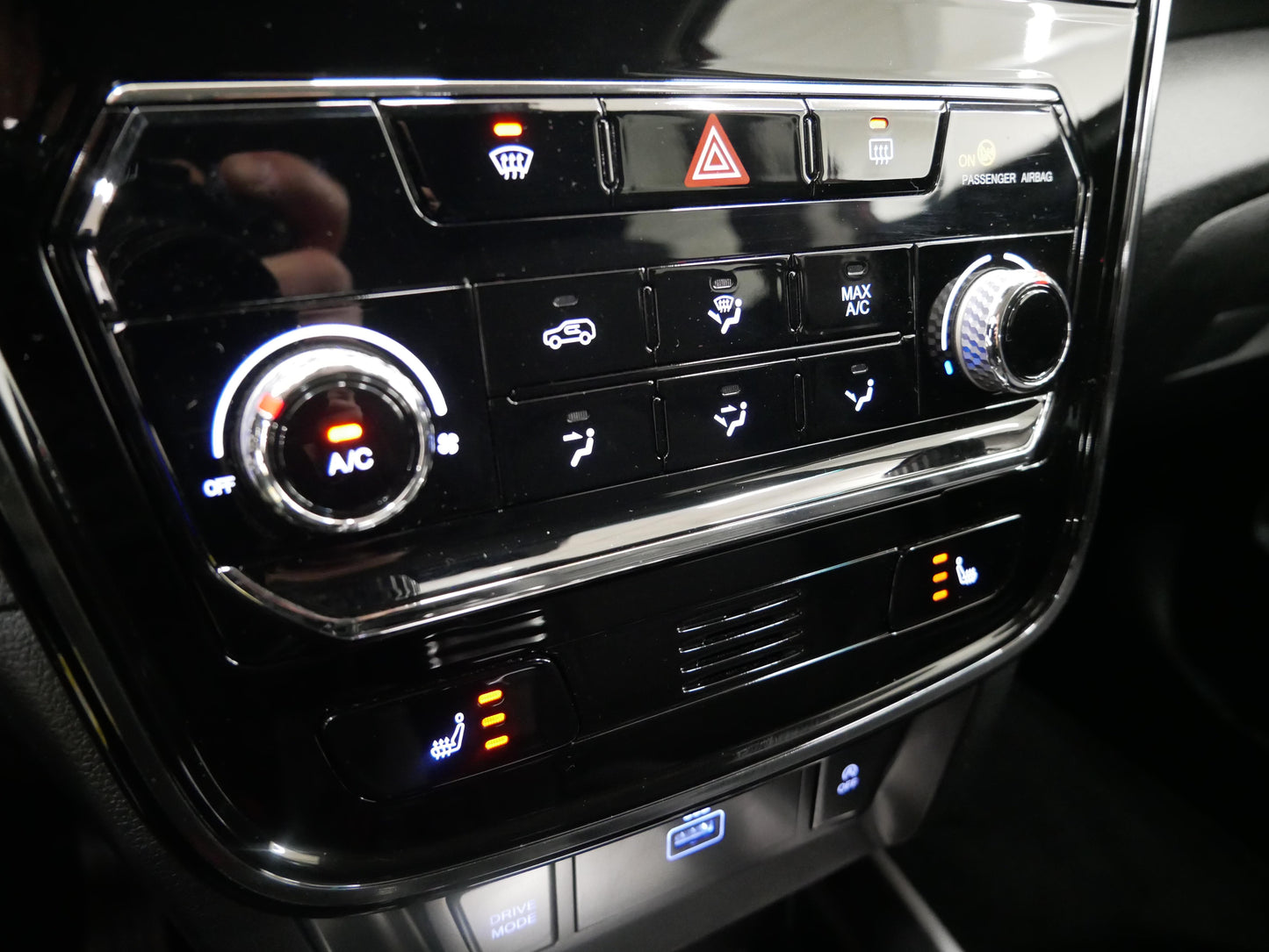 Ssang Yong Tivoli 1.5 i 120 kW Black Line