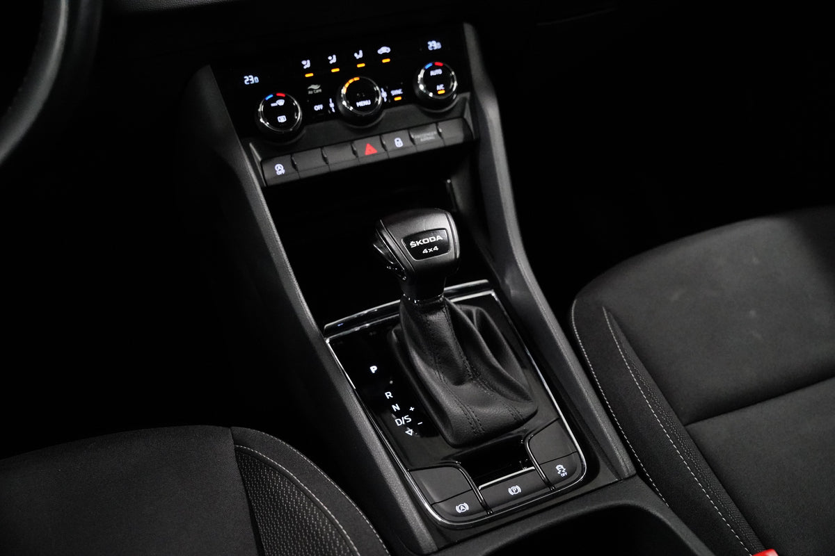 Škoda Karoq 2.0 TDI 110kW DSG 4x4 Ambition – foto 21