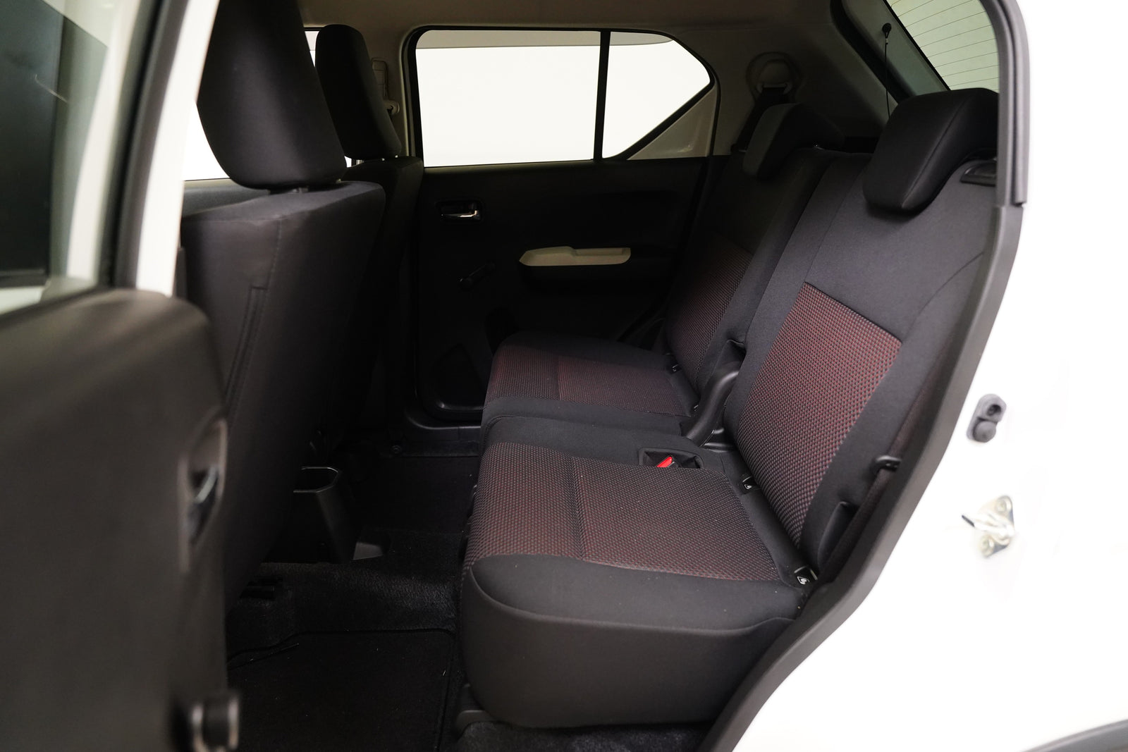 Suzuki Ignis 1.2 DualJet 66 kW Basic – foto 21