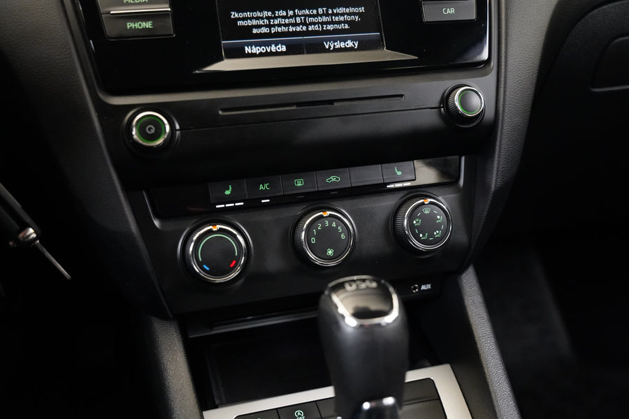 Škoda Octavia 1.6 TDI 81kW DSG Ambition Plus – foto 21