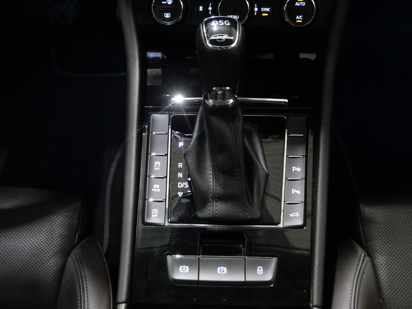 Škoda Superb 2.0 TDI 140 kW 4x4 L&K