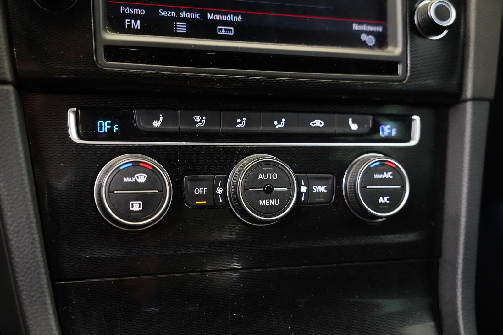 Volkswagen Golf 2.0 TSI 169 kW GTI Performance – foto 21