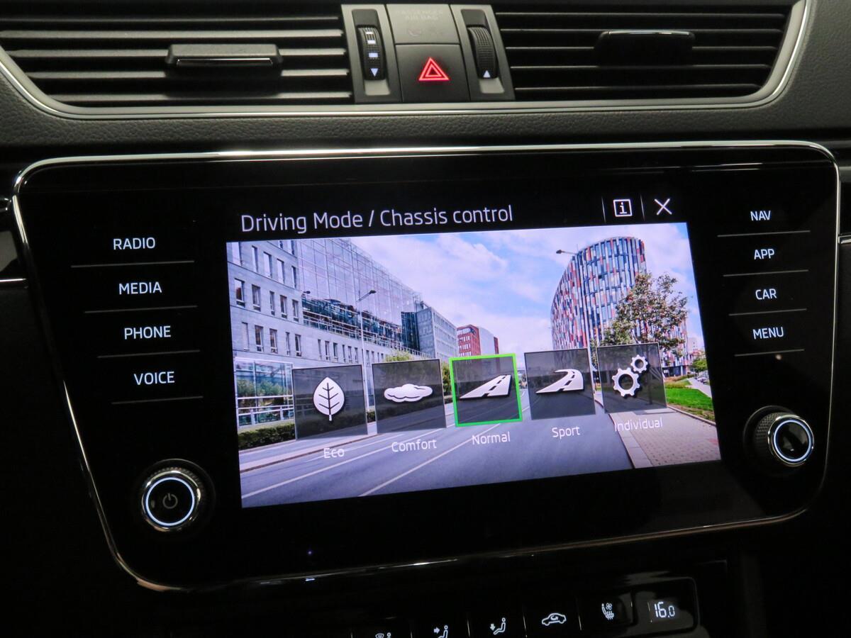 Škoda Superb 2.0 TSI 140 kW DSG L&K