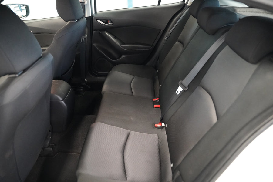 Mazda 3 1.5 Skyactiv-G 74 kW – foto 21