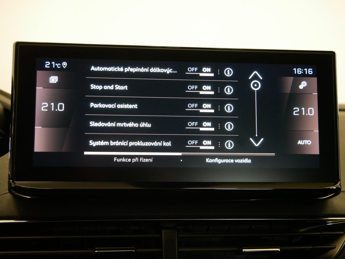 Peugeot 5008 1.5 HDi 96kW GT