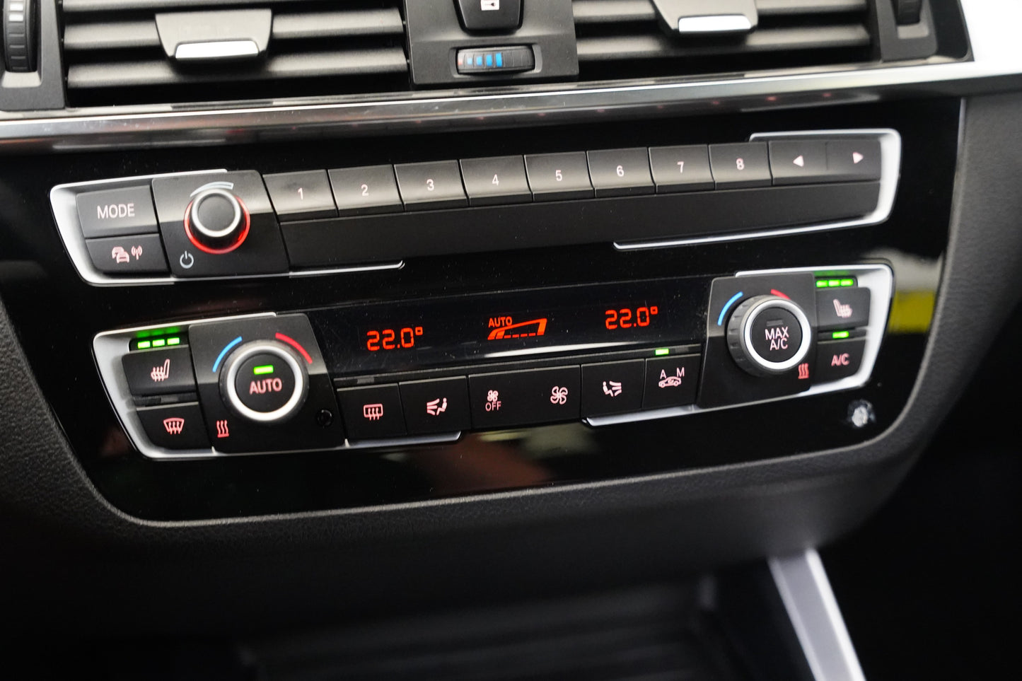 BMW Řada 1 120i 135 kW M Sportpaket