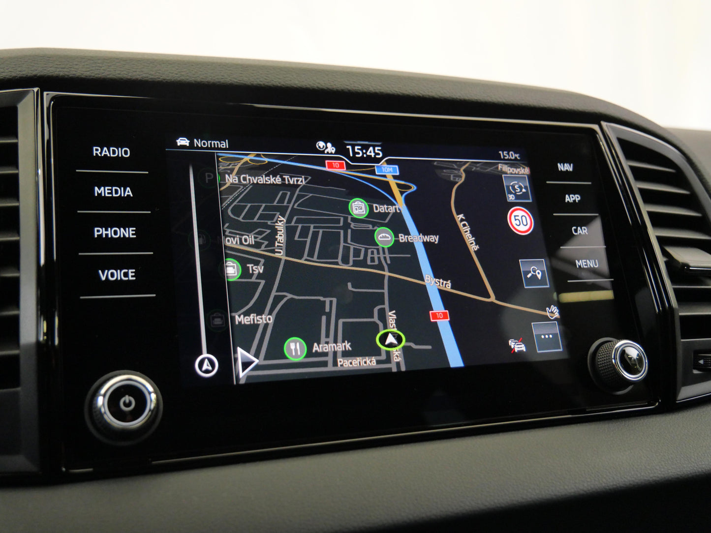 Škoda Karoq 1.5 TSI 110 kW SportLine