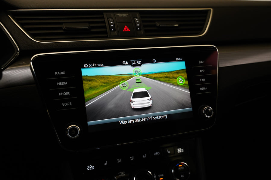 Škoda Superb 2.0 TDI 110 kW Style – foto 21