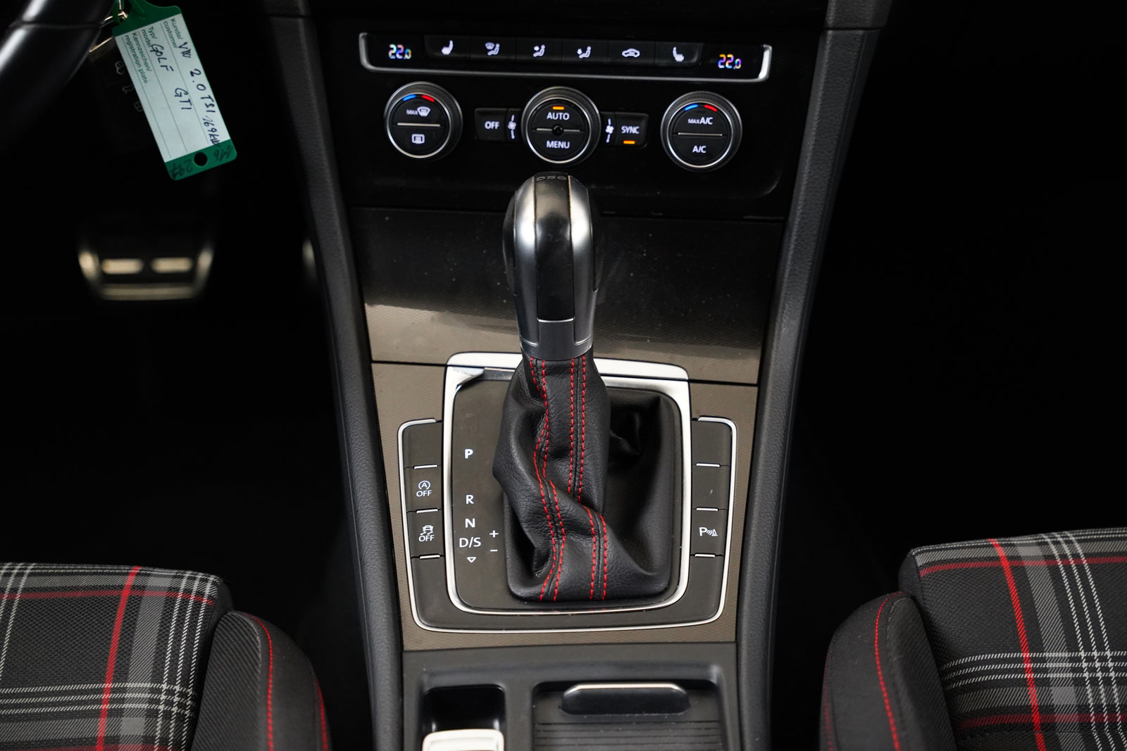 Volkswagen Golf 2.0 TSI 169 kW GTI Performance – foto 21