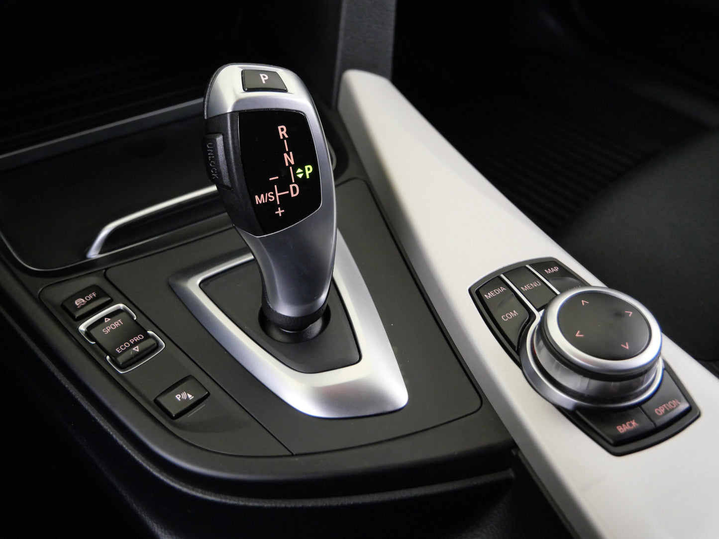 BMW 320 320d 140 kW xDrive