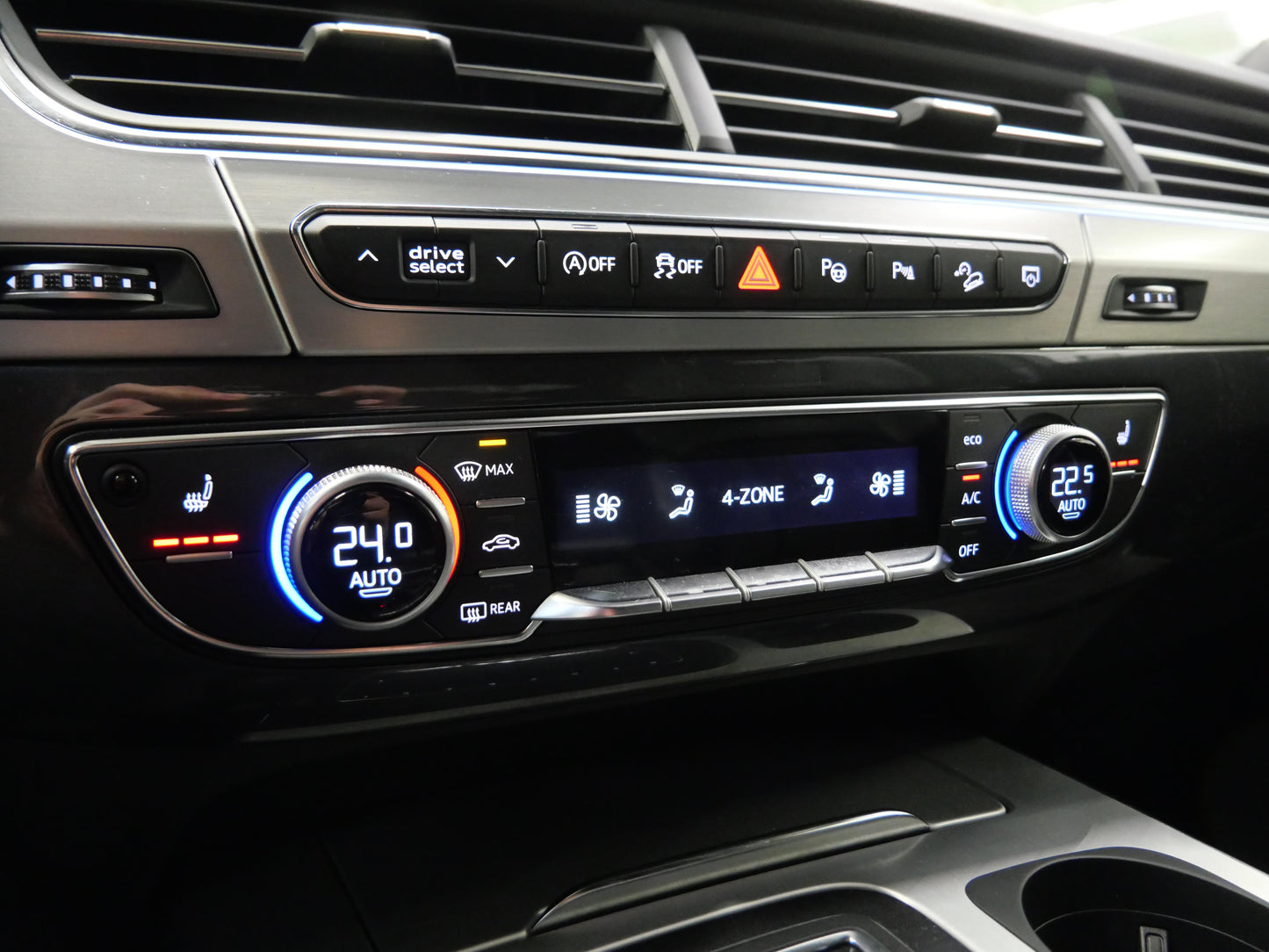 Audi Q7 3.0 TDI V6 200 kW S line