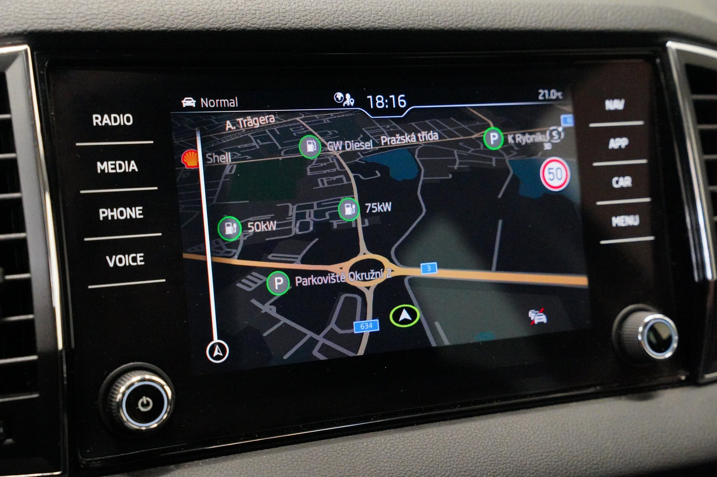 Škoda Karoq 1.5 TSI 110 kW Top Selection