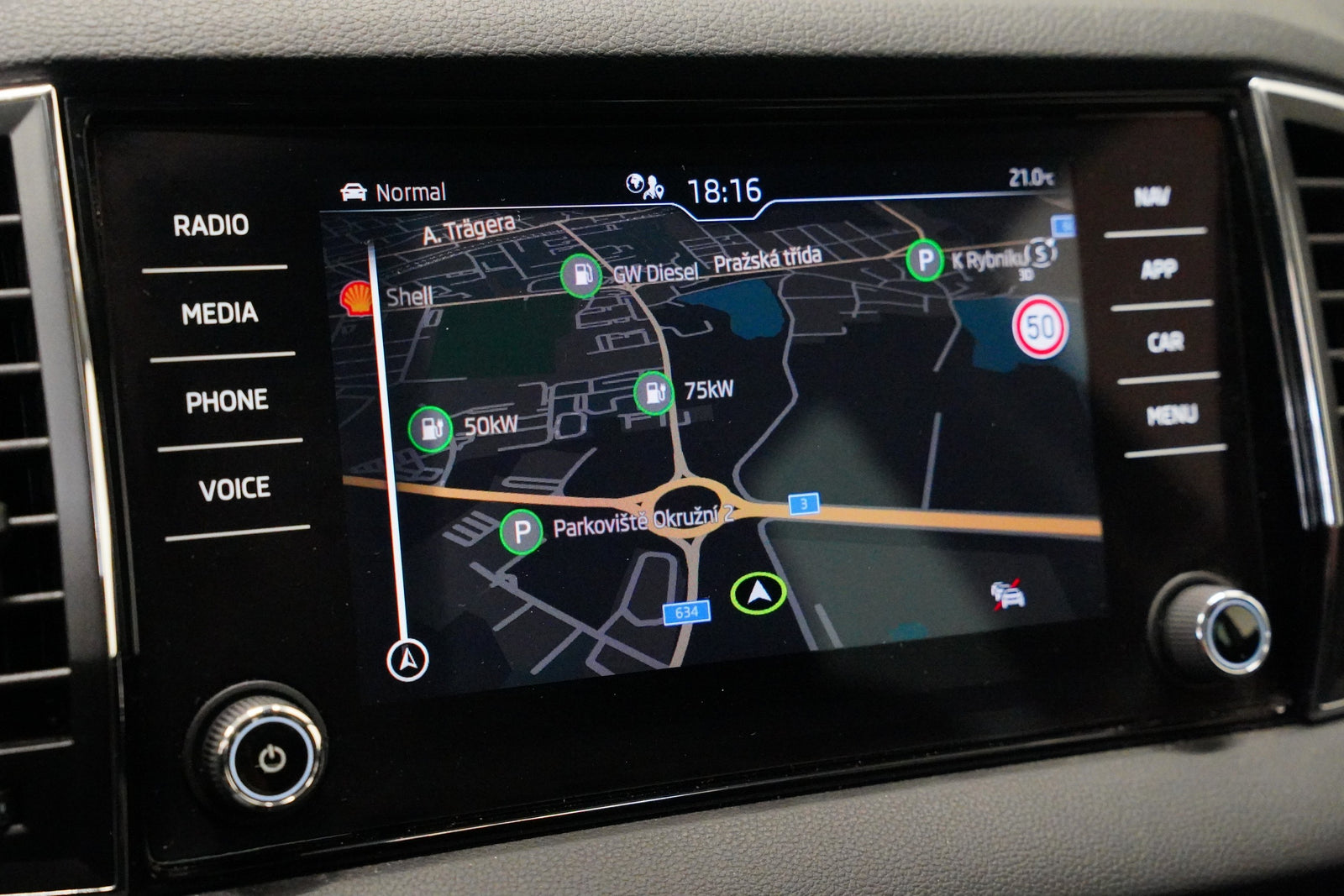 Škoda Karoq 1.5 TSI 110 kW Top Selection – foto 21