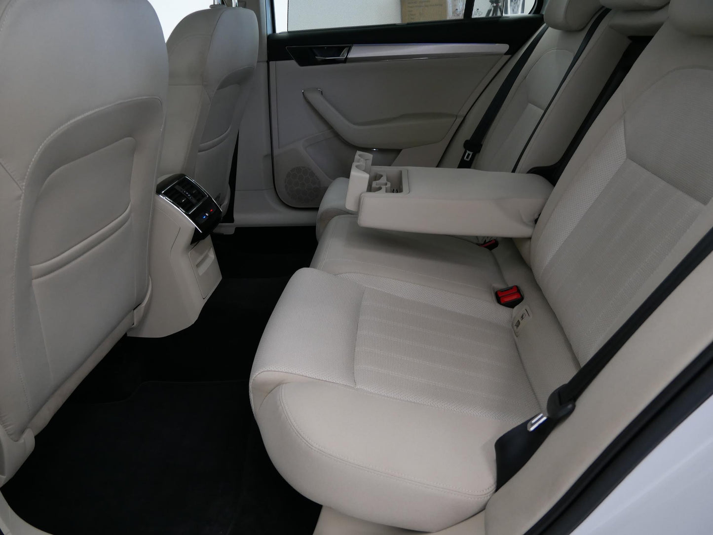 Škoda Superb 2.0 TDI 110kw Style Extra