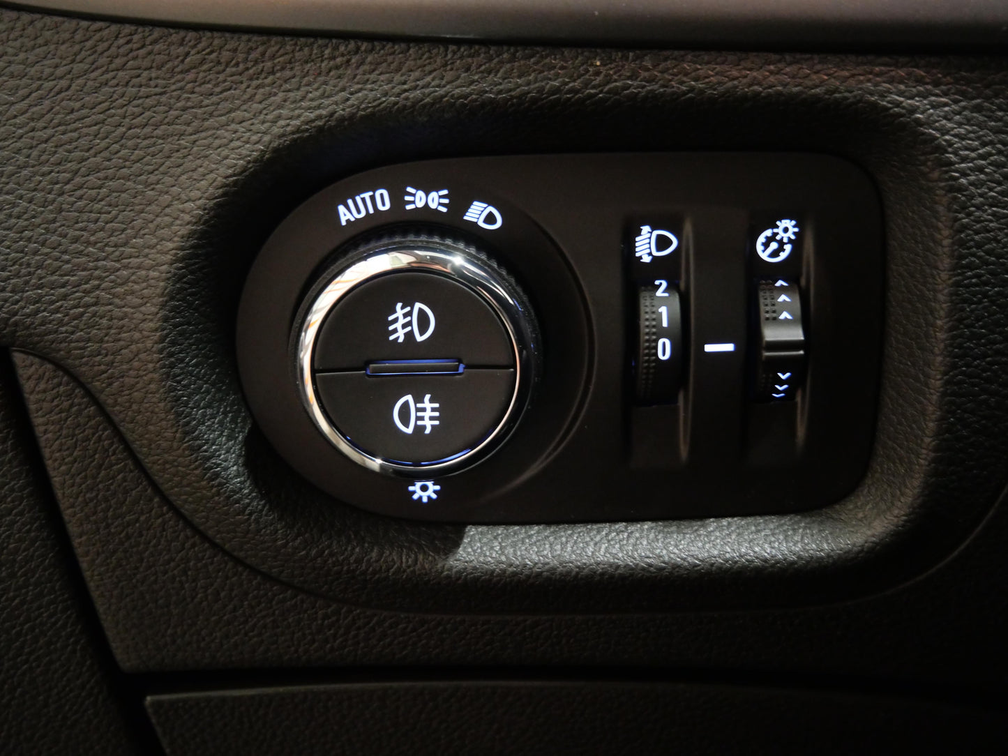 Opel Astra 1.2 i Turbo 96 kW Business