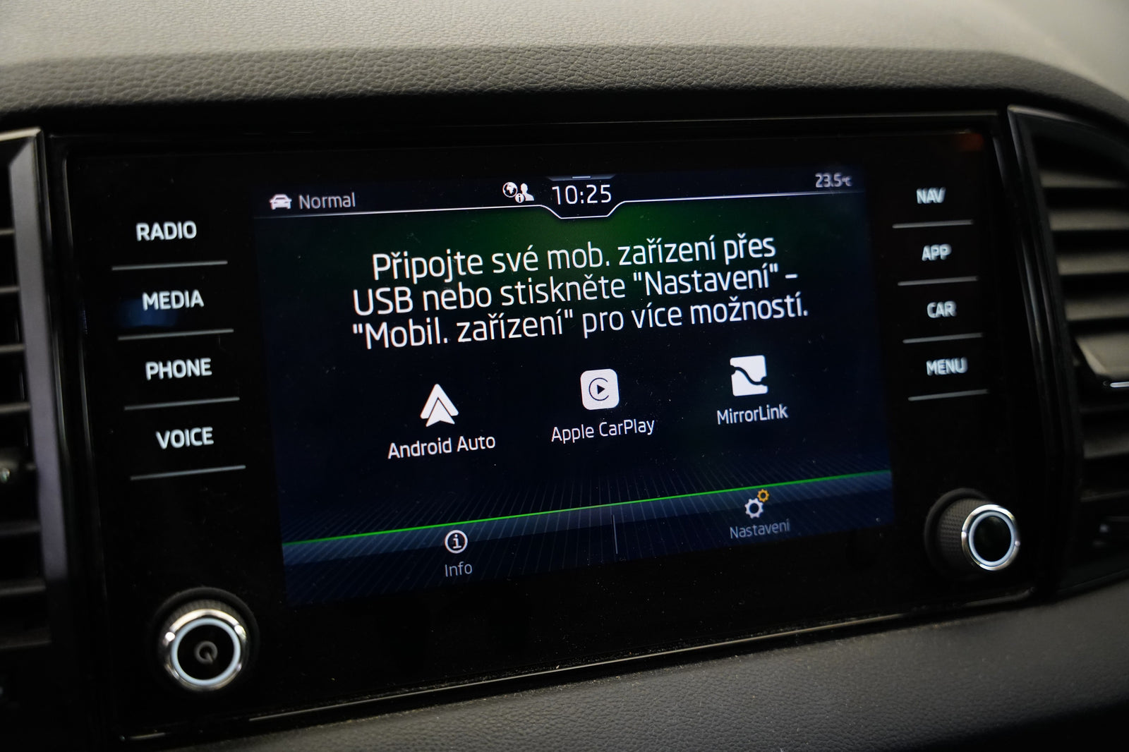 Škoda Karoq 2.0 TDI 140 kW 4x4 Sportline – foto 22