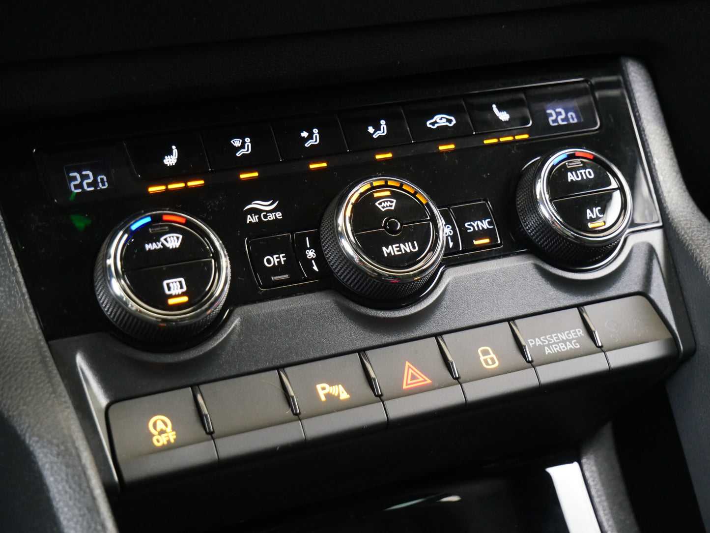 Škoda Karoq 1.5 TSI 110 kW Top Selection