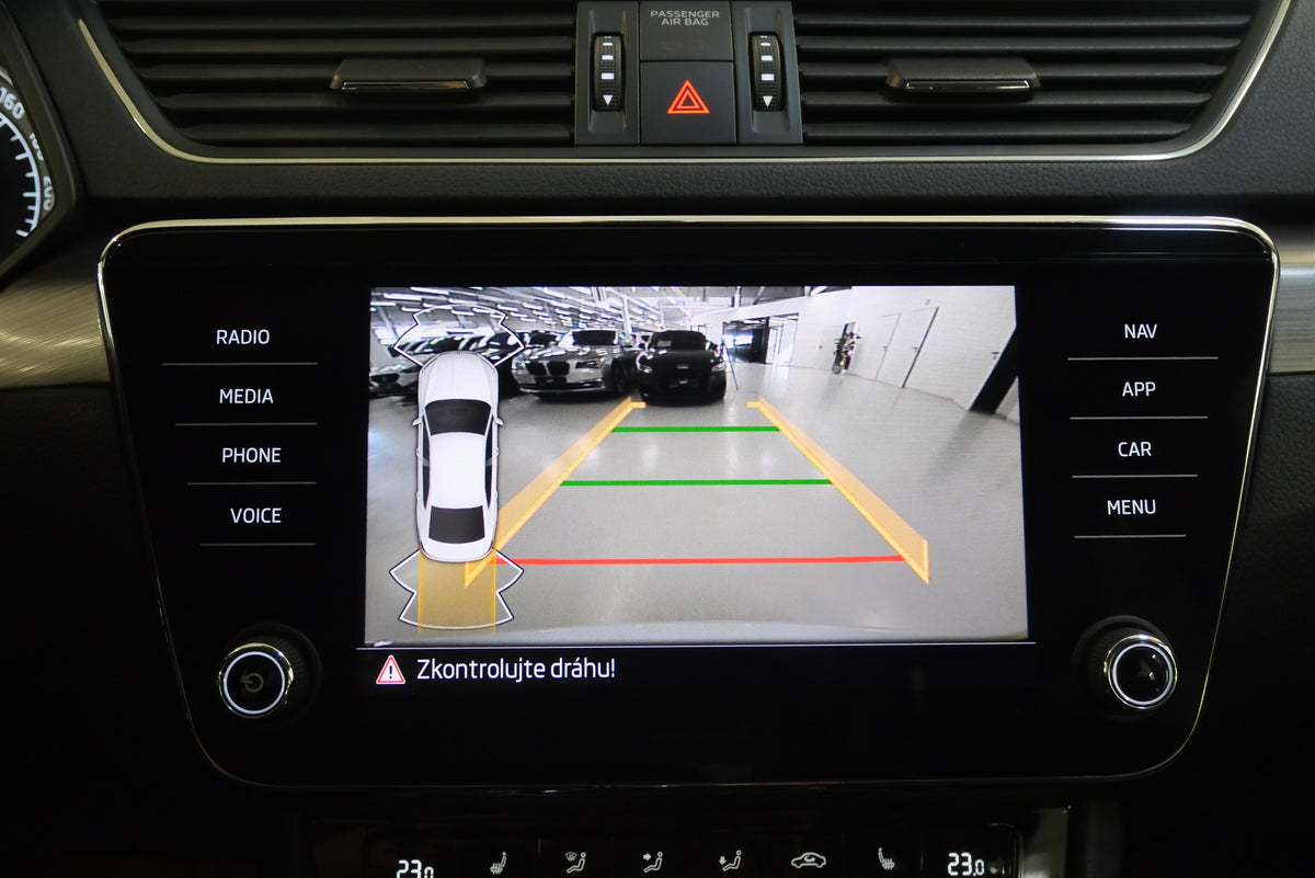 Škoda Superb 2.0 TDI 147 kW Style – foto 21