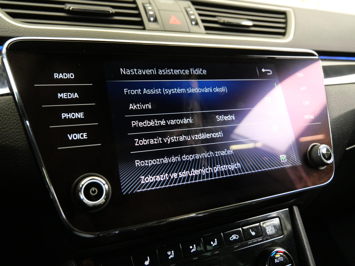 Škoda Superb 2.0 TDI 110 kW Sportline