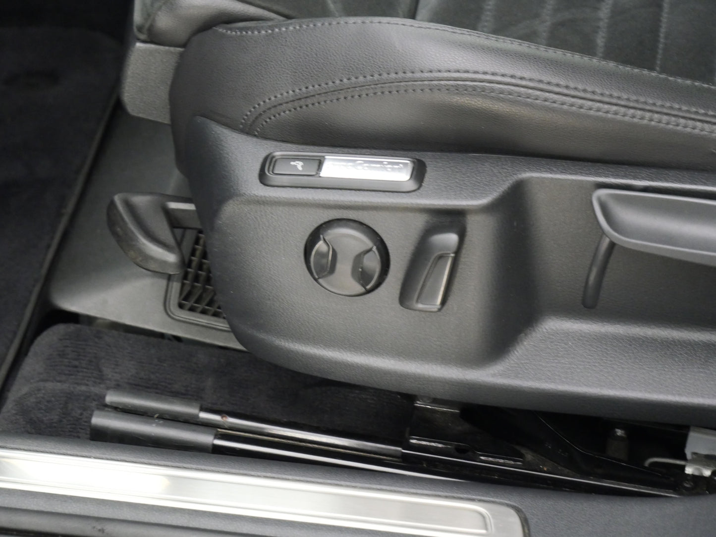 Volkswagen Passat 2.0 TDI 176 kW Highline