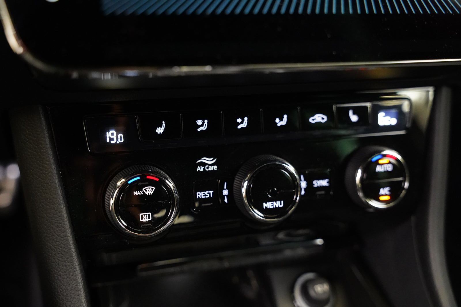 Škoda Superb 1.4 TSI iV 115 kW Sportline – foto 21