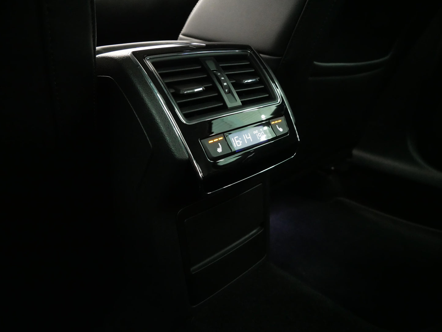 Škoda Superb 2.0 TDI 147 kW L&K 4x4