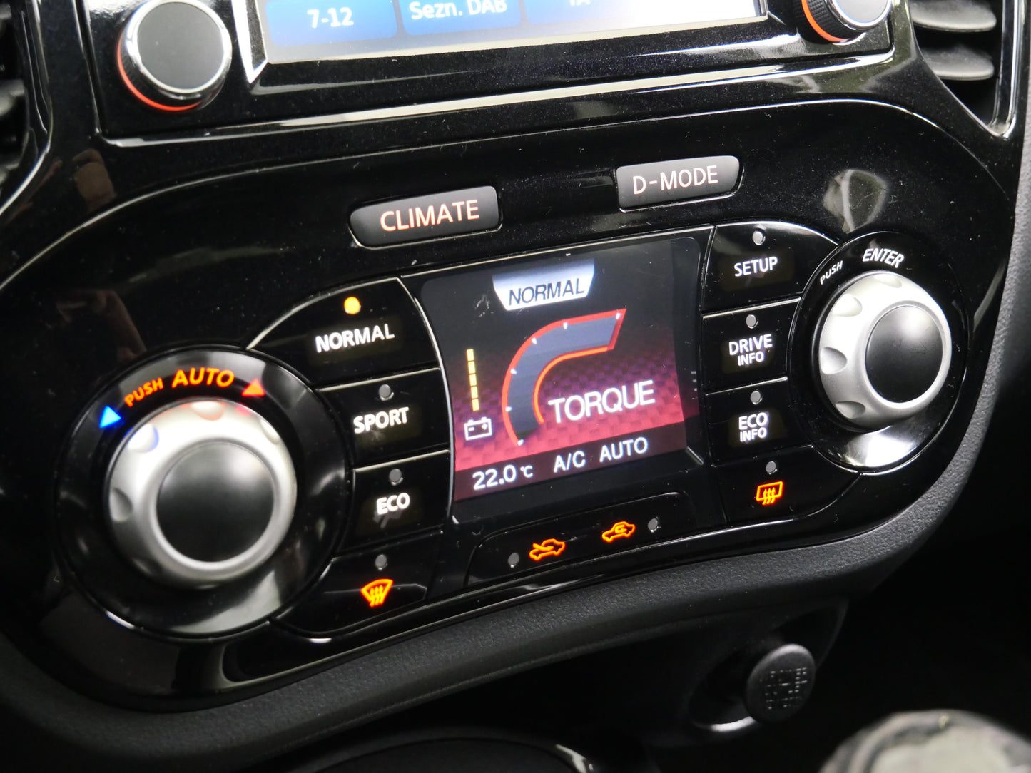 Nissan Juke 1.2 i 85 kW Tekna