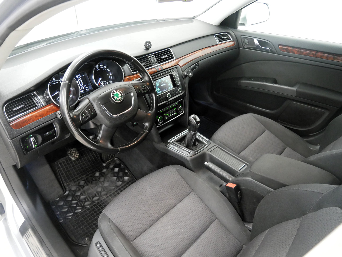 Škoda Superb 1.8 TSI Elegance