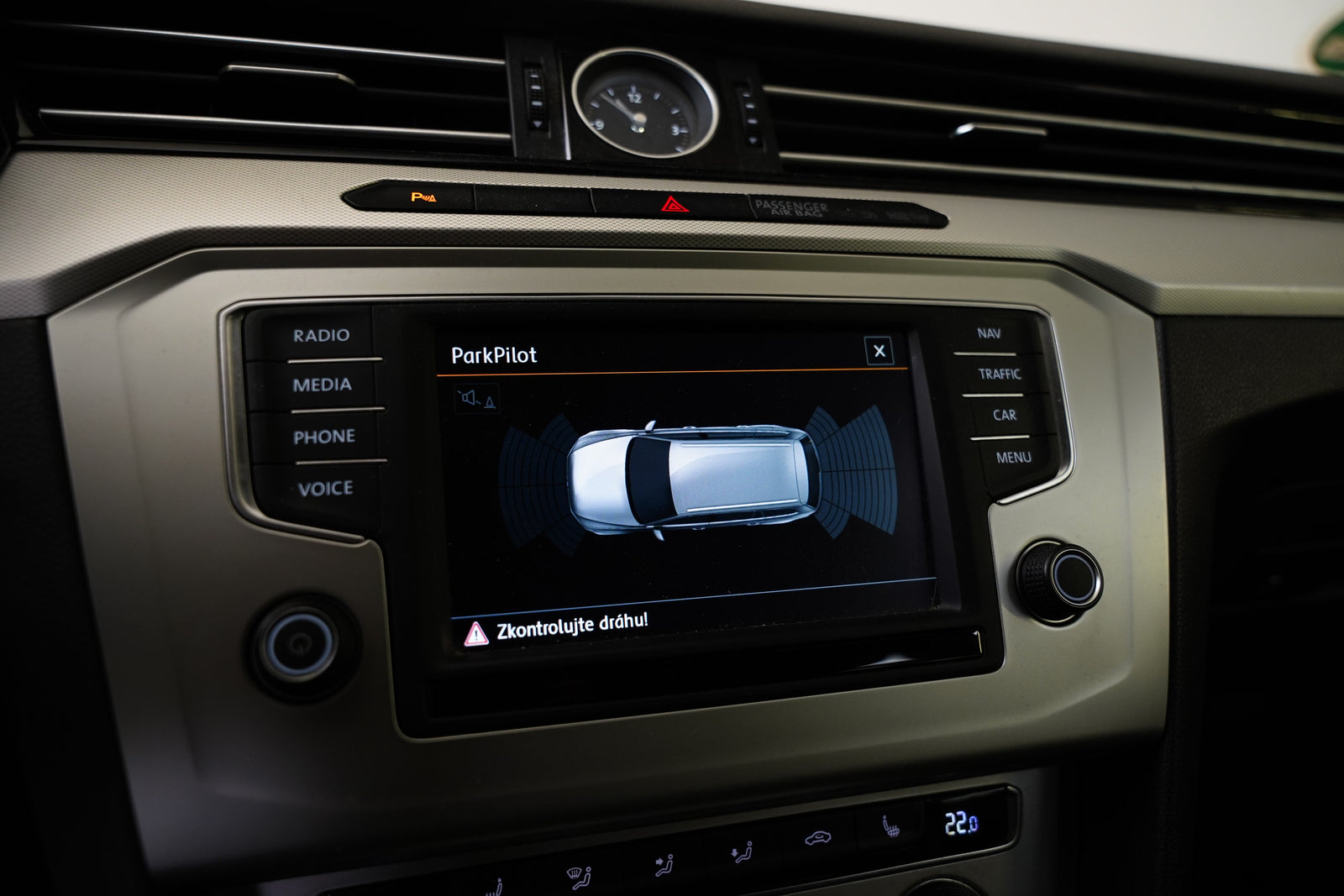 Volkswagen Passat 2.0 TDI 110 kW Comfortline – foto 21