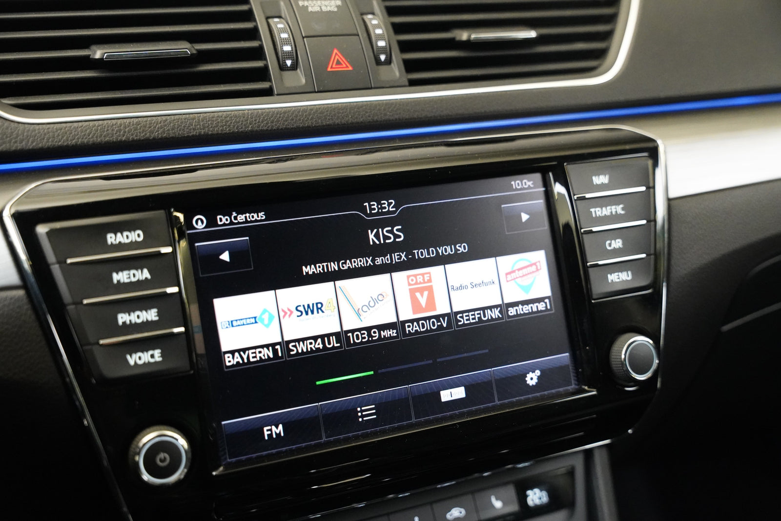 Škoda Superb 2.0 TDI 140 kW DSG Style – foto 22
