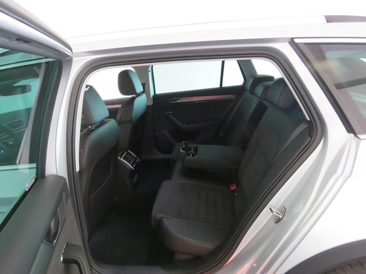 Škoda Superb 2.0 TDI 147 kW Scout