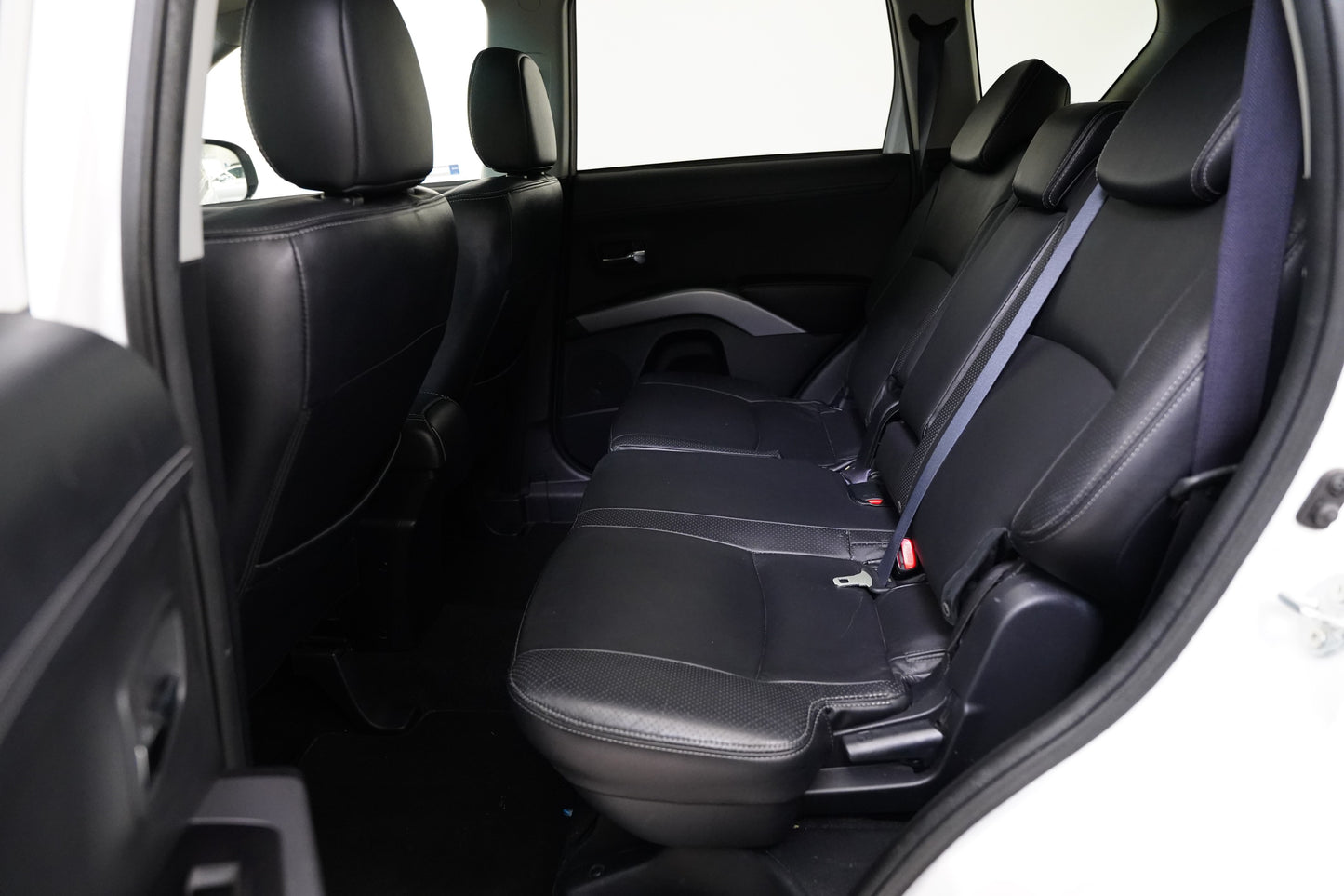 Mitsubishi Outlander 2.2 DI-D 115 kW 4x4