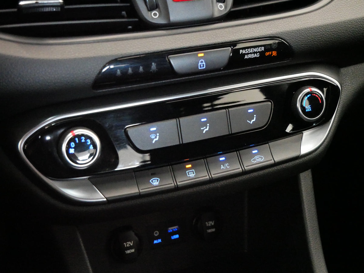 Hyundai i30 1.4 T-GDI 103 kW Trikolor Comf – foto 21