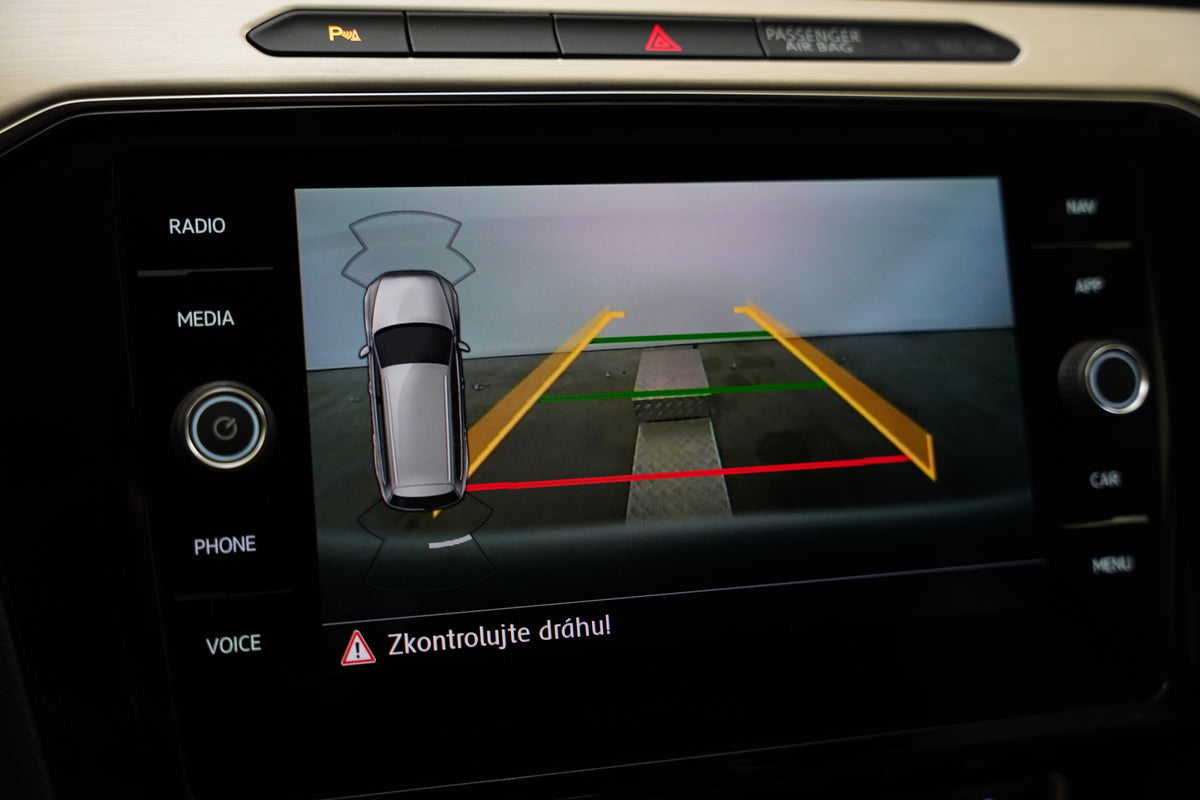 Volkswagen Passat 2.0 TDI 140kW 4Motion Highline – foto 21