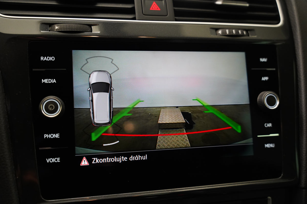 Volkswagen Golf 2.0 TDI 110 kW Comfortline – foto 21