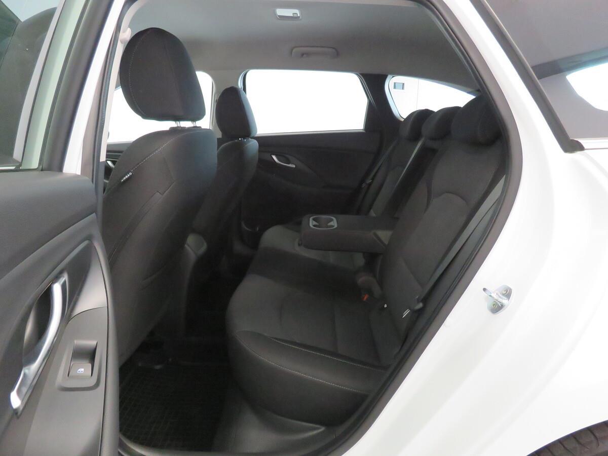 Hyundai i30 1.5 T-GDI 117 kW Smart M-HEV