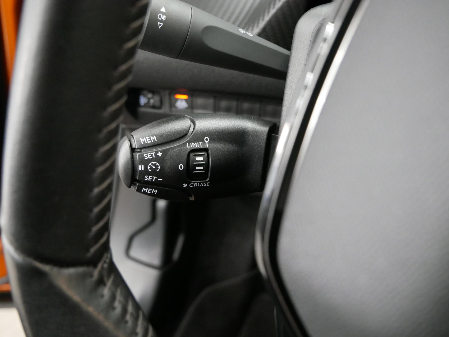 Peugeot 2008 1.2 PureTech 74 kW Active