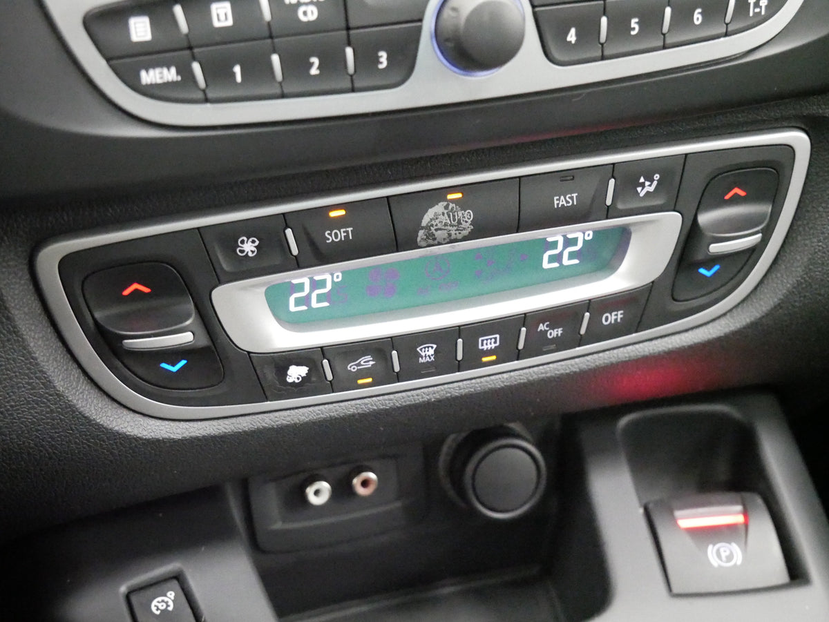 Renault Scénic 1.5 dCi 70 kW – foto 22
