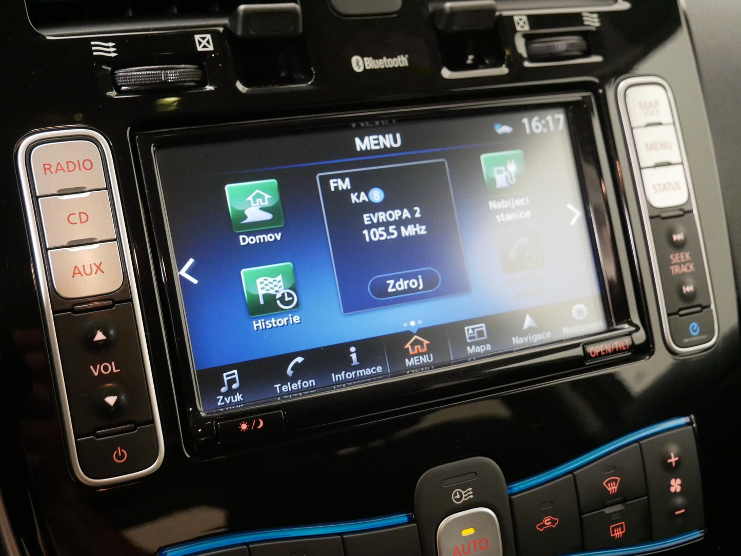 Nissan LEAF 80 kW Acenta 30 KWH